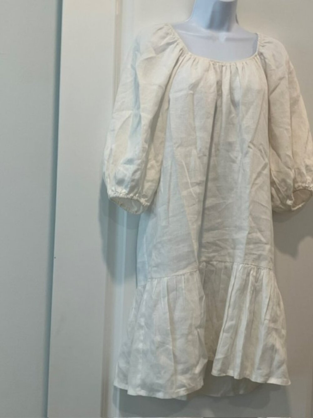 Lanhtropy Linen Puff Sleeve Dress